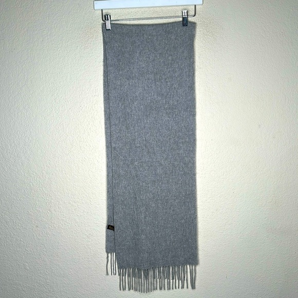 Bytu Cashmere Wool Fringe Scarf Gray Preppy Classic - Picture 7 of 9